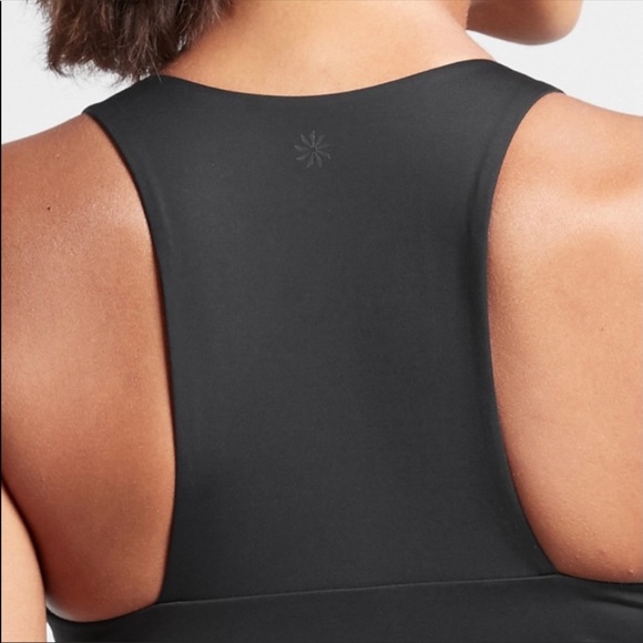 Athleta Ultimate A-C Crop top sz M - Picture 3 of 5
